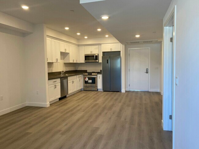 16030 Sherman Way Unit A-1BDa