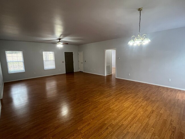 Photo - 603 Preston Dr