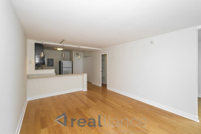 Photo - 1101 3rd St SW Unidad 408