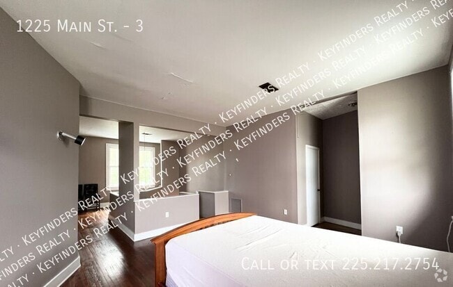 Building Photo - 1225 Main St Rental