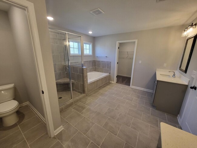 Photo - 227 Haverford Dr