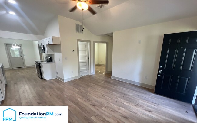 Photo - 9629 Goodman Rd