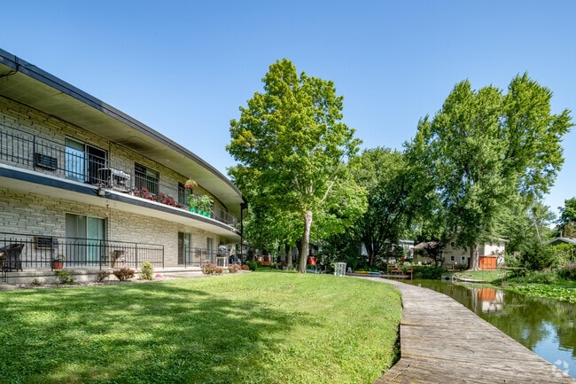 Photo - Pirate Island Apartments