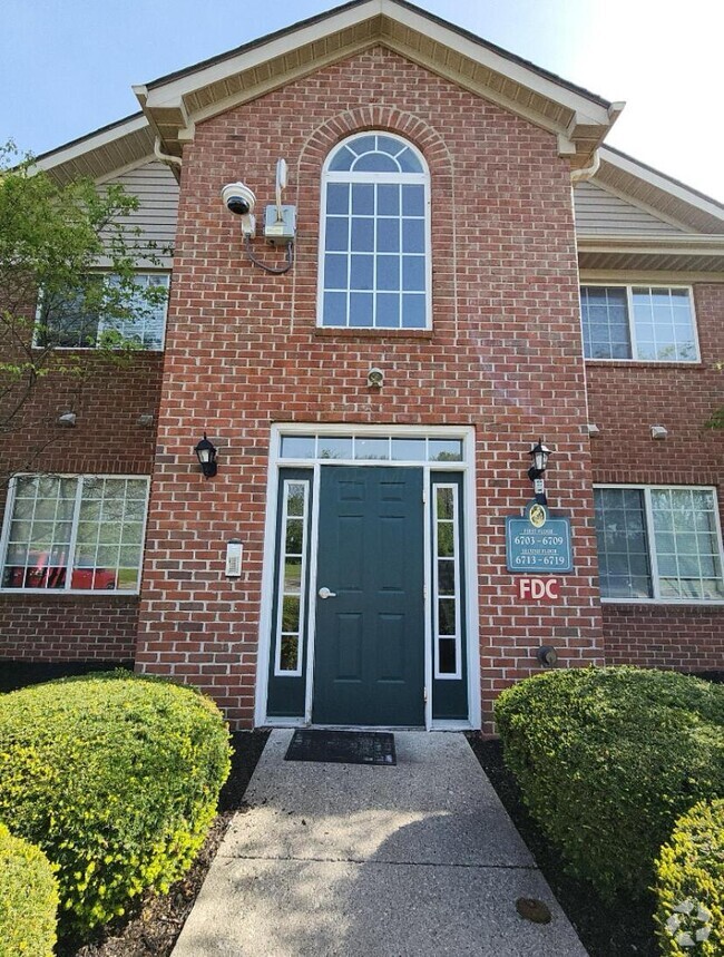 Building Photo - 6713 Dorothy's Creek Rental