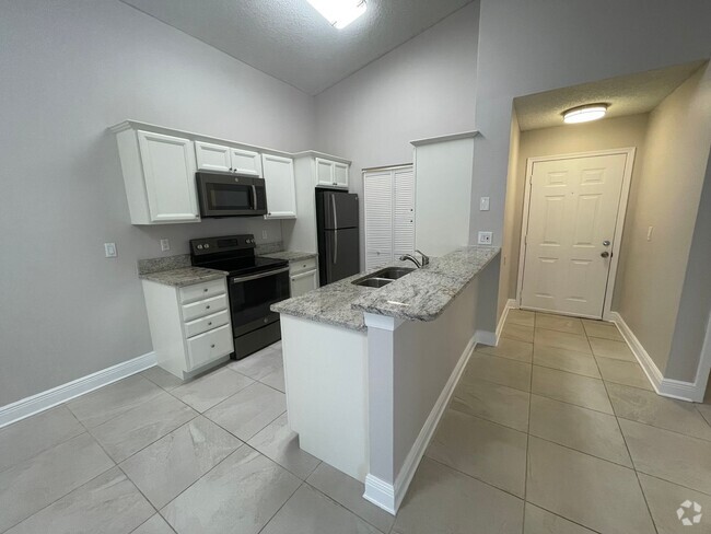 Building Photo - ANNUAL RENTAL - 2 BED/2BATH AT OASIS