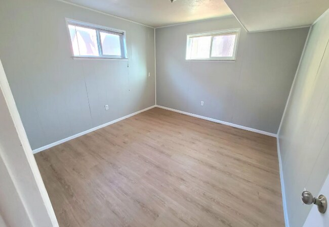 Photo - 2 Bed 1 Bath in Edgewater! Unit C
