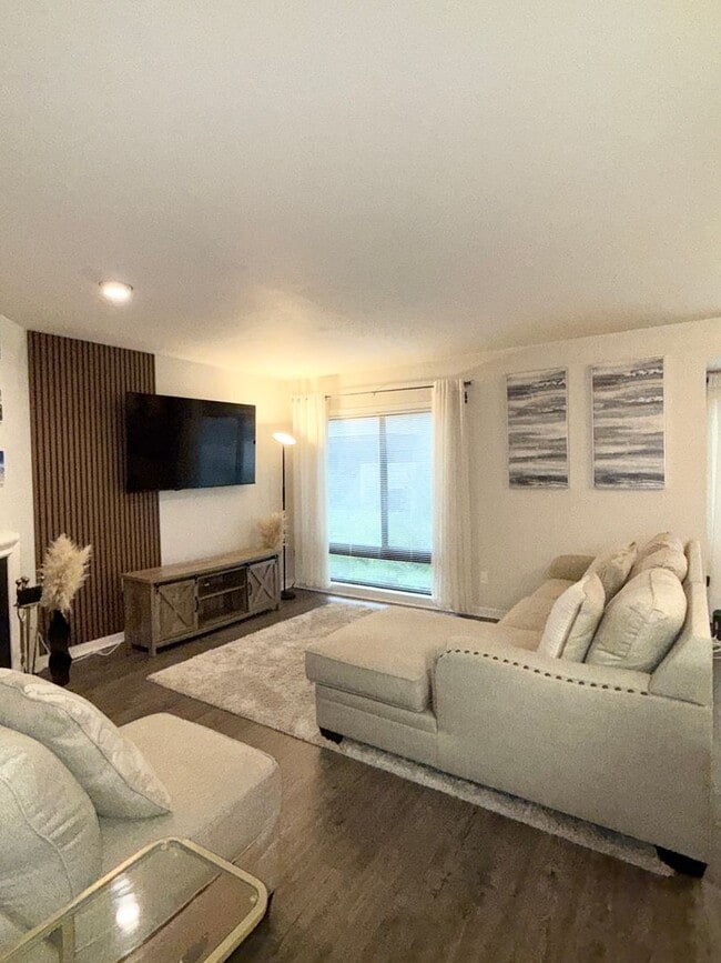 Photo - Modern Comfort in Sought-After Gaithersburg