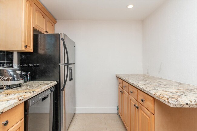 Photo - 1750 James Ave Unit 6D