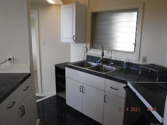 Photo - Kahala Hts Cottage 2 / 1 / garage