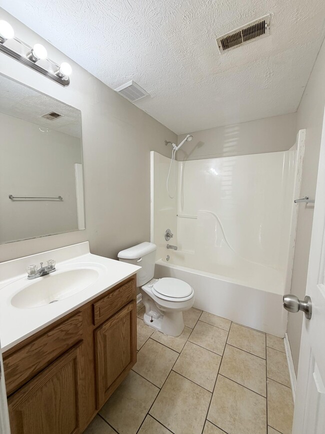Photo - 135 Woods Trail Unit 2