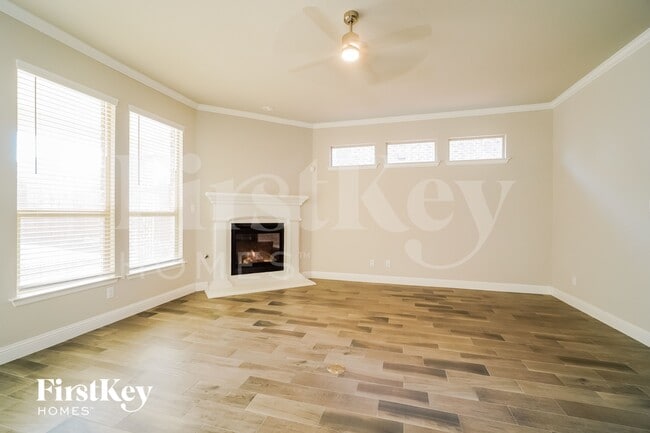 Photo - 15013 Gladstone Dr