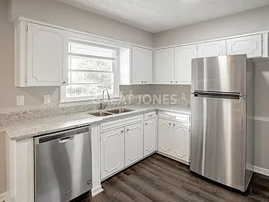 Photo - 2204 5th Ave