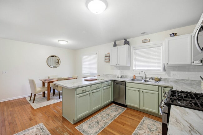 Photo - 7611 South Dr