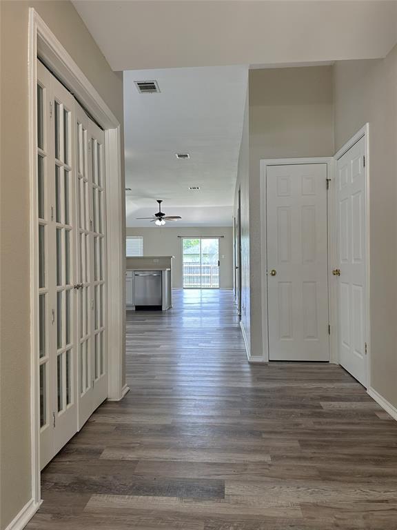 Photo - 610 Riverway Ln