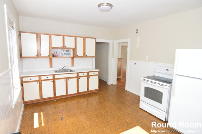 Photo - 100 Etna St Unit 1