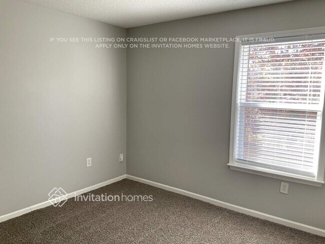 Photo - 222 Waterlemon Way