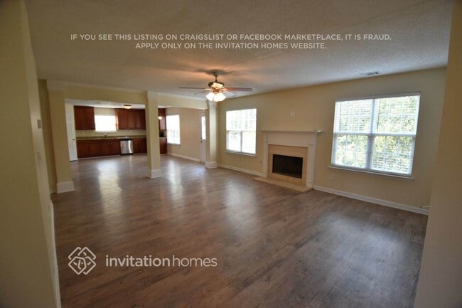 Photo - 471 Charles Towne Ave