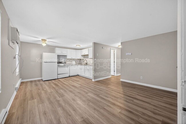 Photo - 6249 Alexander St Unit B