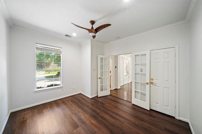 Photo - 38 N Castlegreen Cir