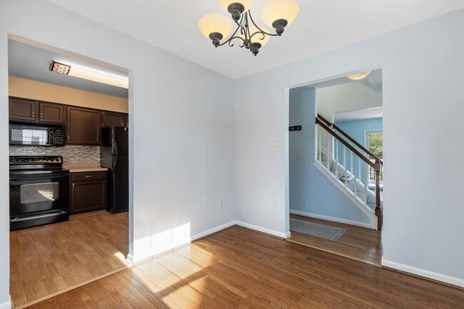 Photo - Beautifully maintained END UNIT townhouse in Robin meadows ready for your family to call home by ...