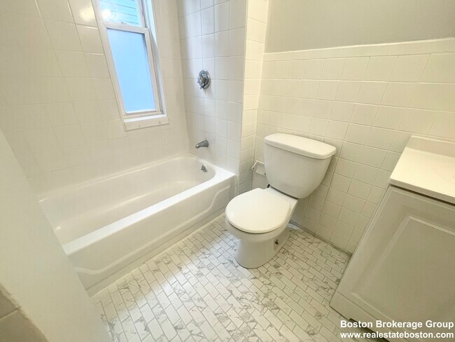 Photo - 22 Howell St Unit #2