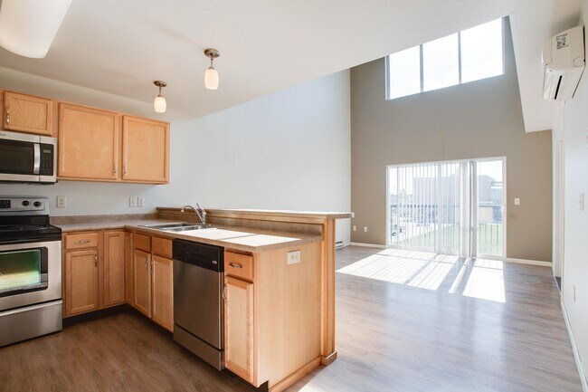 Urban Crossing Apartments