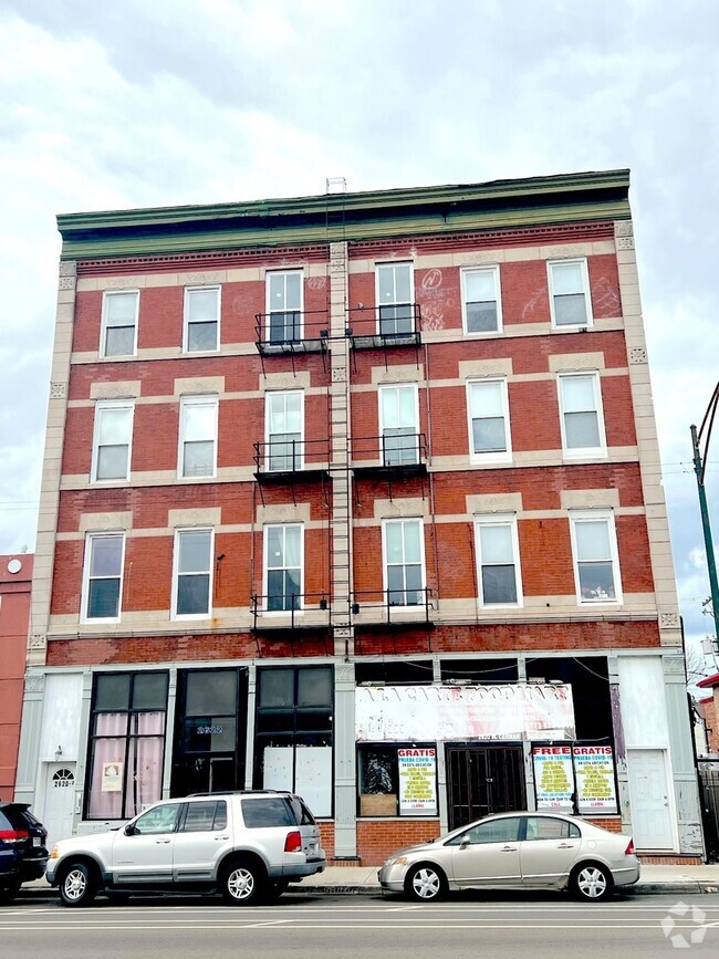 Building Photo - 2622 W Cermak Rd Rental