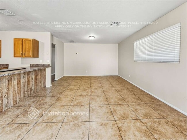 Photo - 3520 W Lawrence Rd