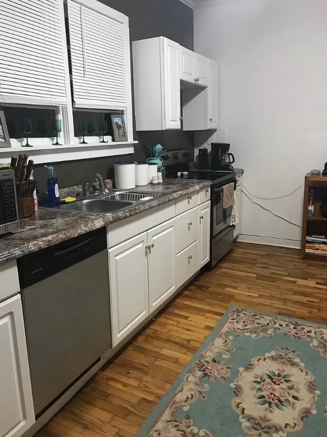 Photo - Adorable 3b/1b on Whitehall Road