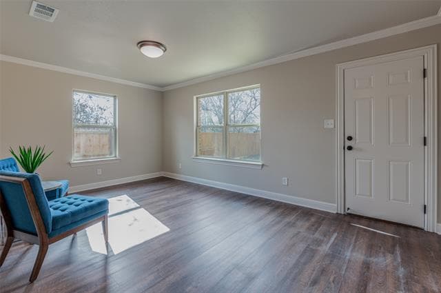 Photo - 2208 N Hickory St