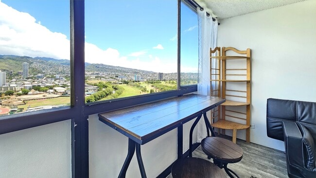 Building Photo - 2211 Ala Wai Blvd Rental