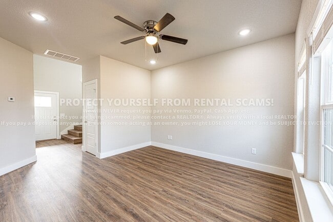 3102 SW Garrison Ln Unit 2