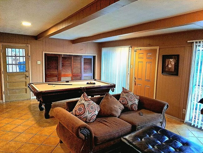 Photo - 1351 Janis Dr
