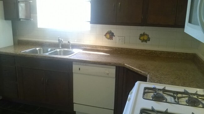 Photo - 488 Columbia Ave Unit 1