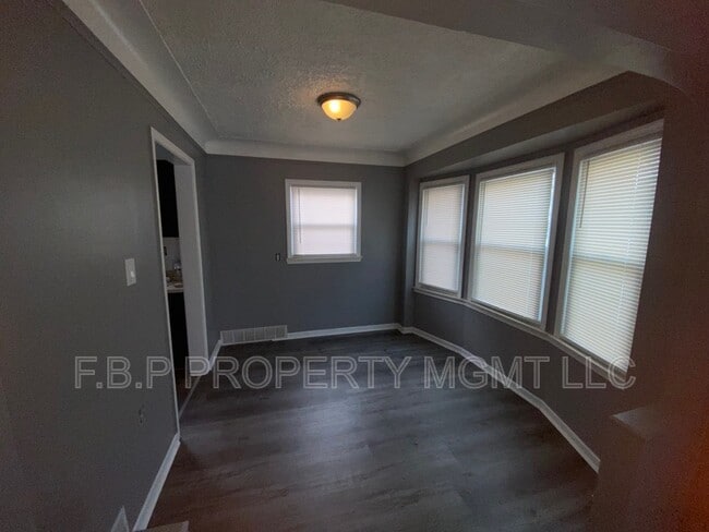 Photo - 9954 Evergreen Rd