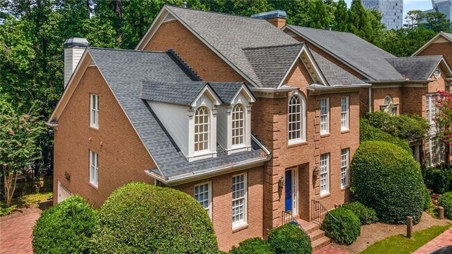 Building Photo - 448 Ivy Park Ln NE