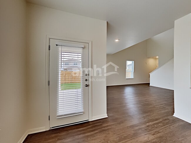 Photo - 2710 Meadowood Heights