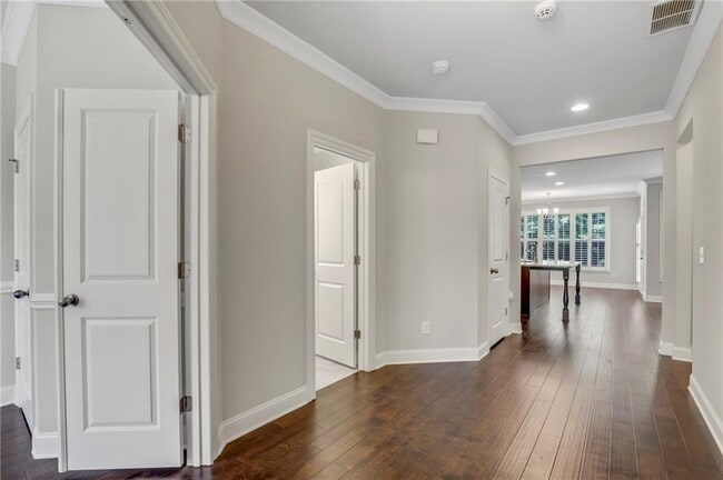 Photo - 3093 Ainsley Way