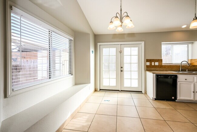 Photo - 1532 Helen Belle Dr