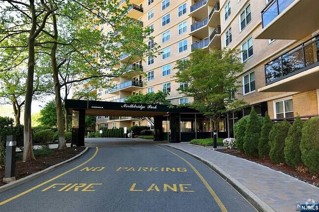 Building Photo - 2200 N Central Rd Unit 15U Rental