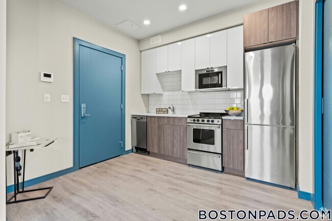 Building Photo - 1258 Massachusetts Ave Unit 601 Rental