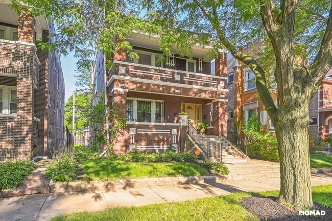 Building Photo - 8028 S Sangamon St Rental