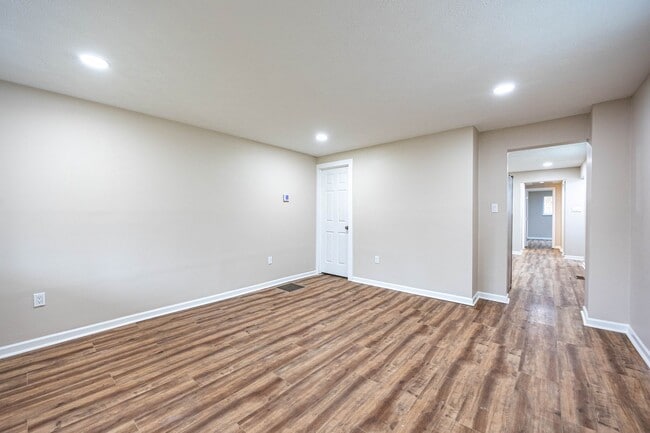 Photo - 4 Bed, 2 Bath Home in Morgan, PA AVAILABLE NOW!