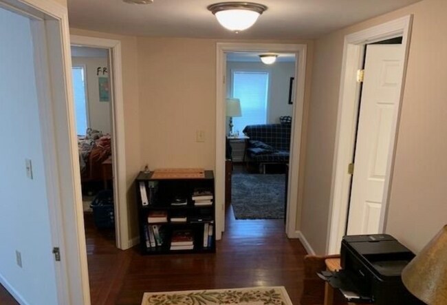 Photo - 414 Russell St