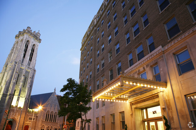 Building Photo - Flats at Professional Arts Bldg Rental