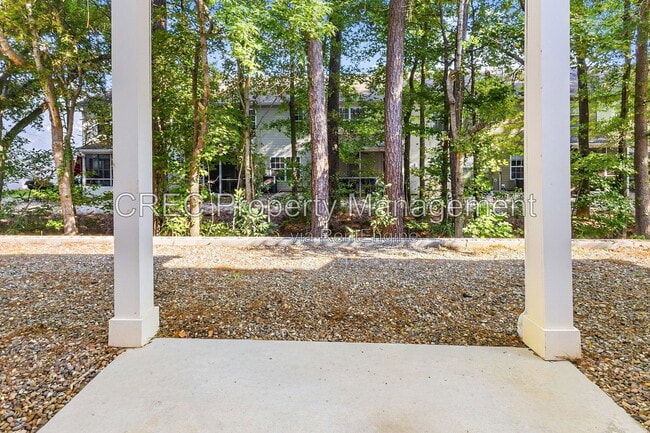 Photo - 140 Buchanan Cir