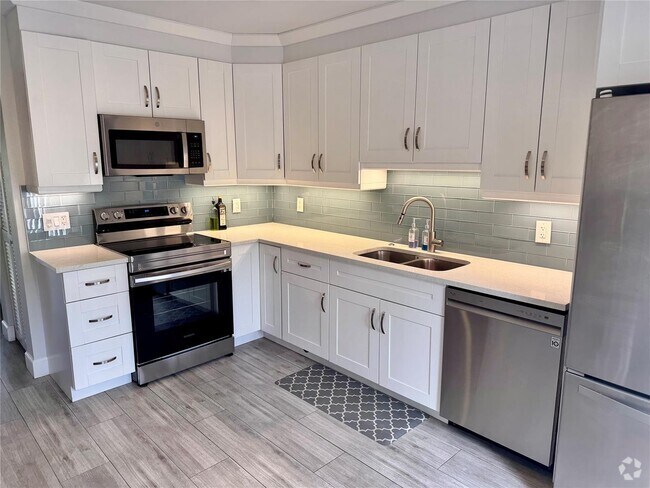 Building Photo - 22028 Las Brisas Cir Rental