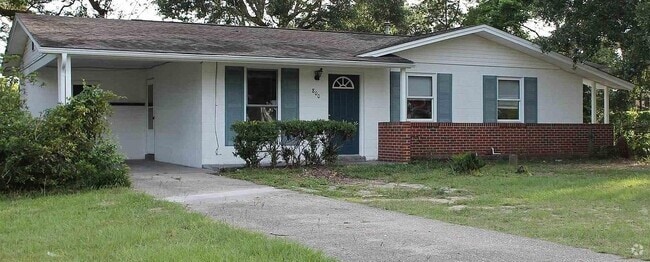 Building Photo - 800 Blue Springs Dr Rental