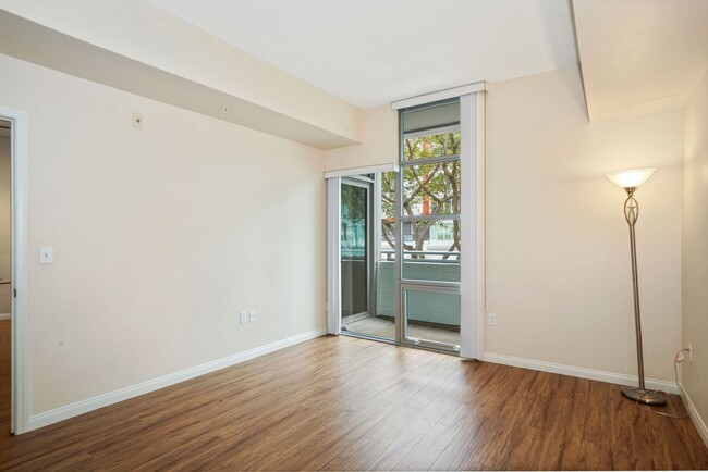 Gorgeous open, supersized 1/BR features a ... - Gorgeous open, supersized 1/BR features a ... House