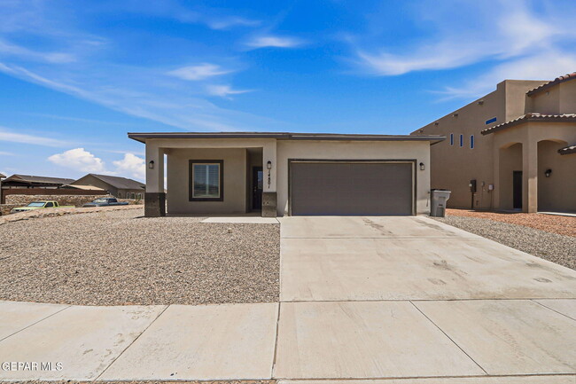 Building Photo - 14801 Mike a Mendoza Ave